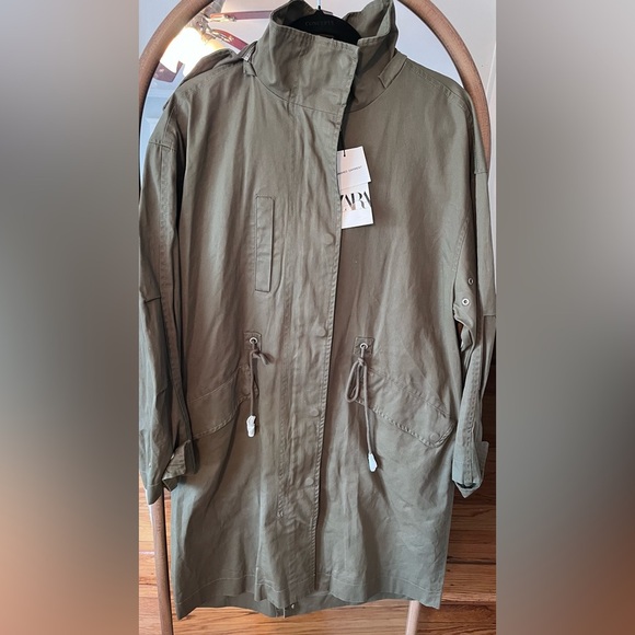 NWT ZARA TREND Hooded Parka Coat SIZE L
PRICE FIRM - Picture 10 of 14